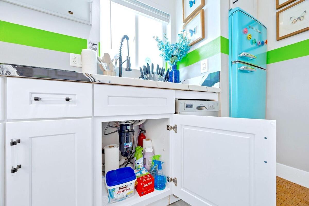 D- Hip Noho Haven Hot Tub - Family - Parking Apartment